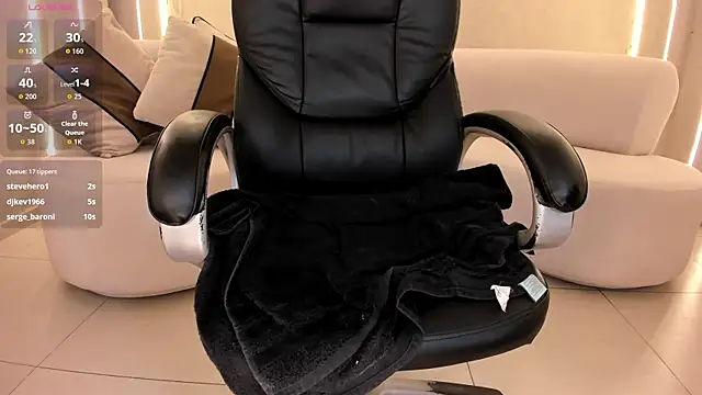 Živý XXX chat MiaLaurence