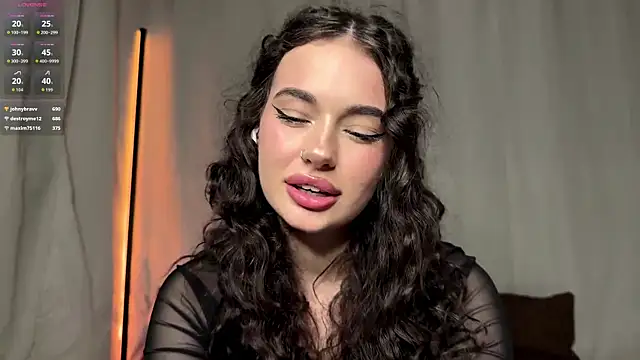 Moonfaairy Chat XXX in diretta