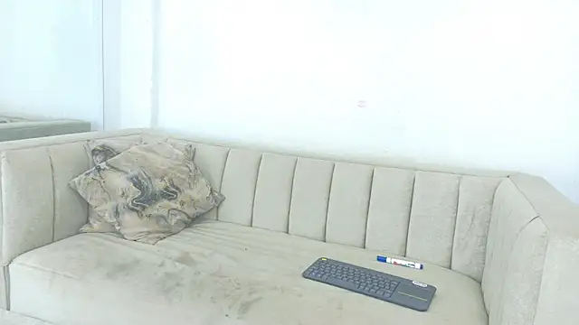 Chat XXX Live alix_rada