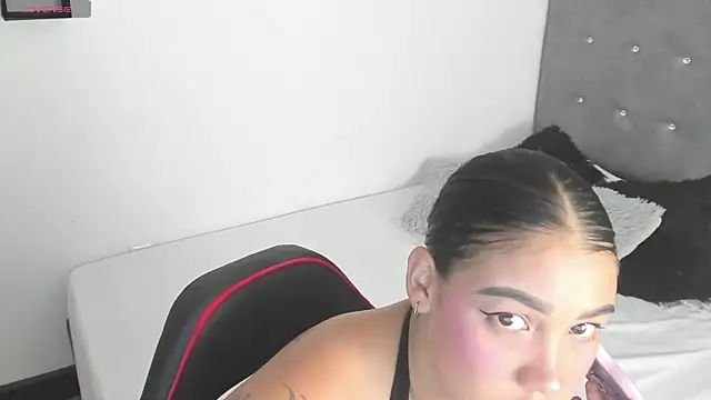 دردشة Rossamber الجنسية المباشرة