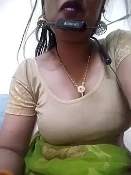 poojashine Chat XXX live