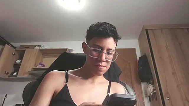 Chat XXX Live Cutie_Shy_