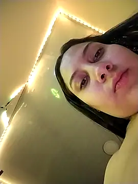 Chat XXX ao vivo de esmeralda_jadees