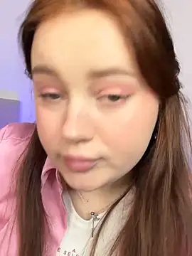 Cute_kitty- élő XXX-chatje