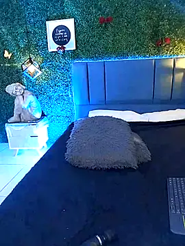 Chat XXX en directo de Kiaraa88