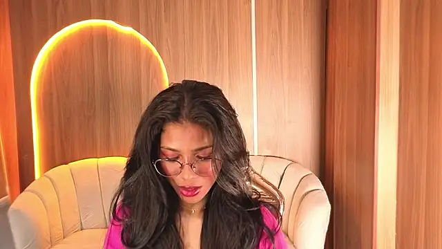 Alina_b_ élő XXX-chatje