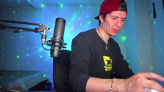 Headhunterdz 网络视讯表演