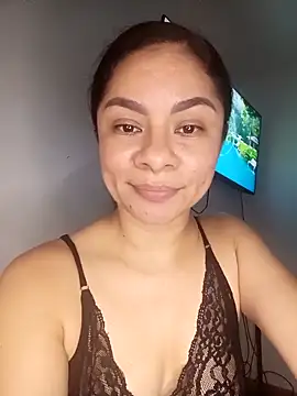 luna_pinky Live XXX Chat