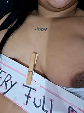 Živý XXX chat Brunette_Dirty_Messy