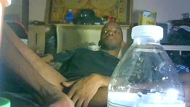 GUAPAN3S3_FIR3のウェブカメラショー