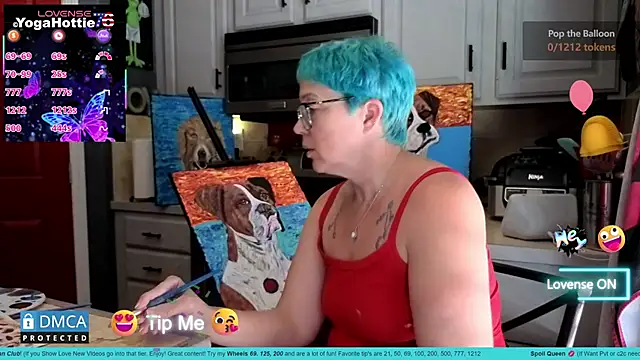 YogaHottie76: διαδικτυακό σόου στην κάμερα