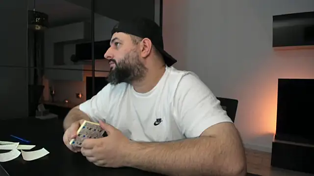 DravenPeak Chat XXX in diretta