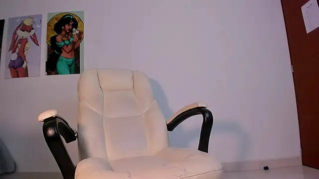 rosse_taylorx1 Adlı Modelin Canlı XXX Sohbeti