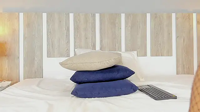 EmilySearss Adlı Modelin Canlı XXX Sohbeti