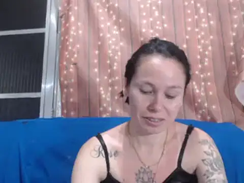 Chat XXX en directo de Venusluxodomme