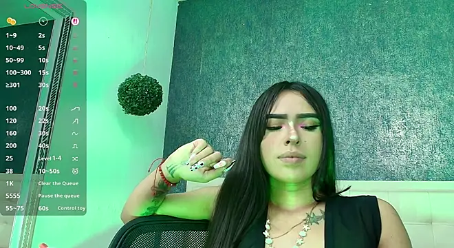 Cloeandtyfanny Live XXX Chat