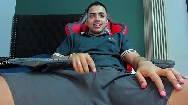 Webkamerová show ares_pain