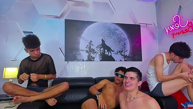 Spicy_guys Chat XXX in diretta