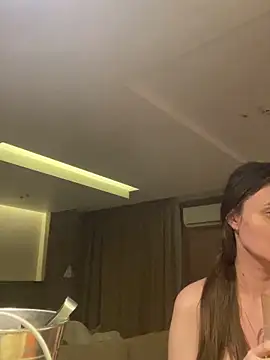 Flossy_Vettie Adlı Modelin Canlı XXX Sohbeti