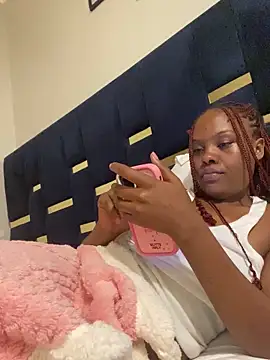 Dellah27 Live XXX-Chat