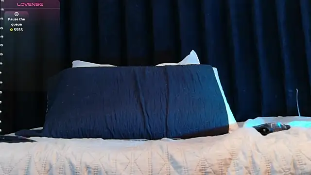 Chat +18 de EbonyCoWorker ao vivo