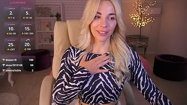 Онлайн чат XXX BellaRayyy