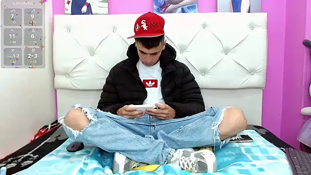 Chatroom XXX en direct de Alexx_bigcockk