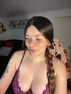 carolina16love Chat XXX live