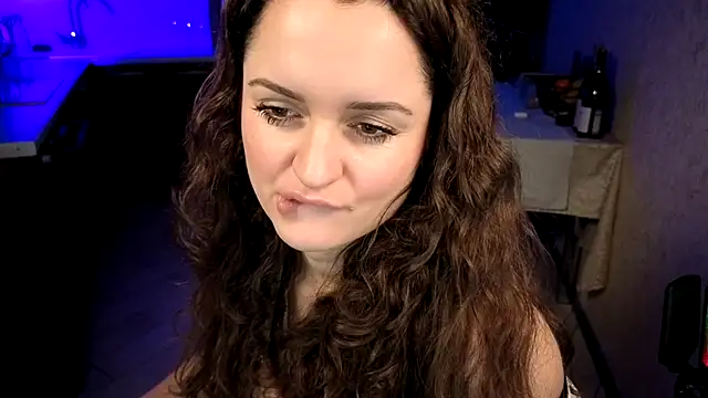 Chat +18 de Cerann1 ao vivo