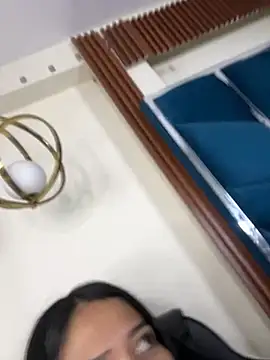 Chat +18 de Amelia_Rivas ao vivo