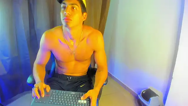 Вебкам-шоу Milo_LatinBoy