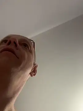 Jaropol Chat XXX live