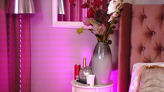 LadyAnyaaのライブXXXチャット