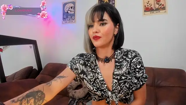 La_Diabla_111_'s Live XXX Chat