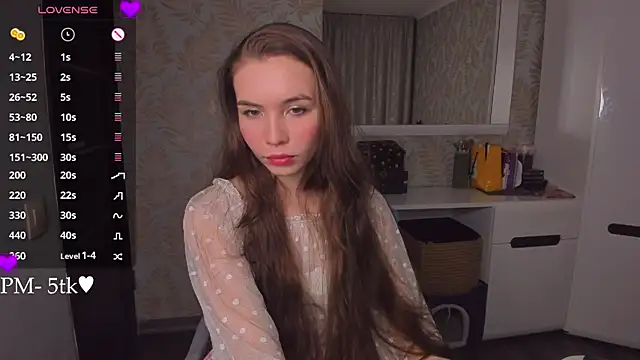 YonaBones' Live XXX Chat