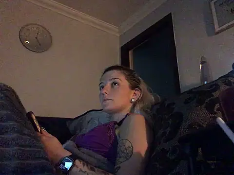 xxamyleighxx élő XXX-chatje