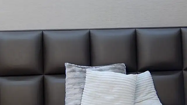 FoxyJoyのライブXXXチャット