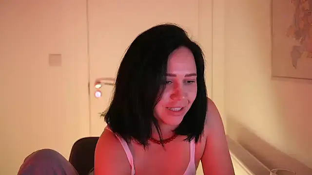 mira_mmira's Live XXX Chat