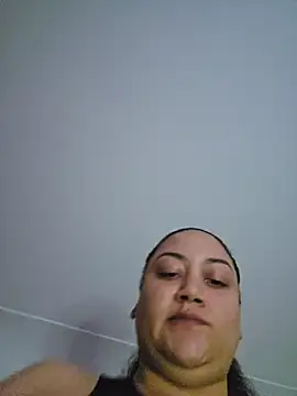 honeeyyy_pot: онлайн-секс-чат