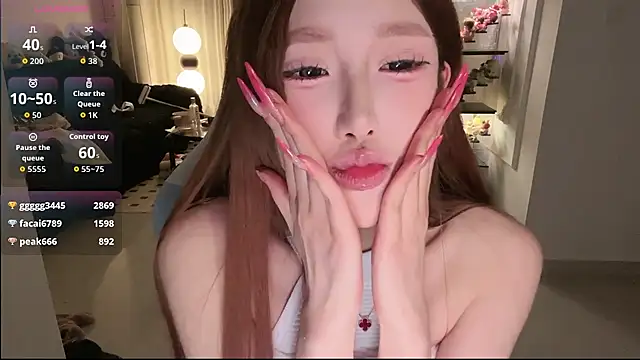 Xiaoxue_L – Live XXX-chat
