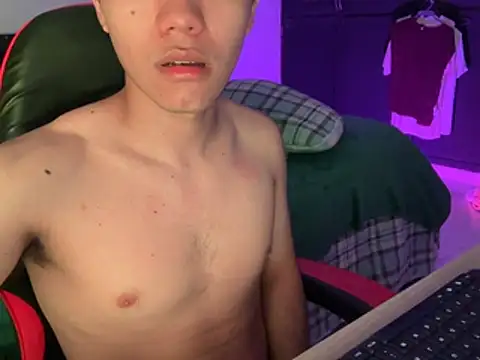 Im_Camii Adlı Modelin Web Kamerası Şovu