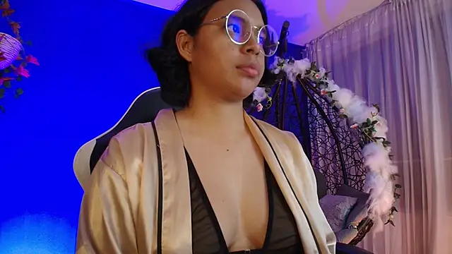 Emmapark_ élő XXX-chatje