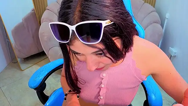 Erika_Suarez_b 라이브 XXX 채팅