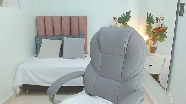 sophia_hadid 即時 XXX 聊天