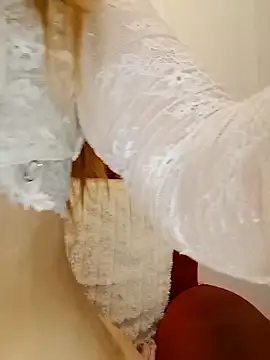 Pokazy przed kamerką – Nathahot69