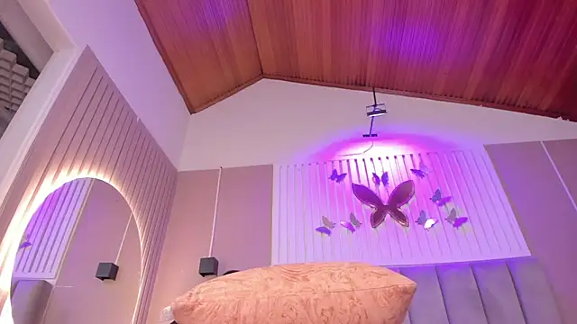 _Kailythompson Chat XXX in diretta