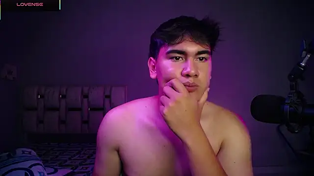 Andruetxx webcam show