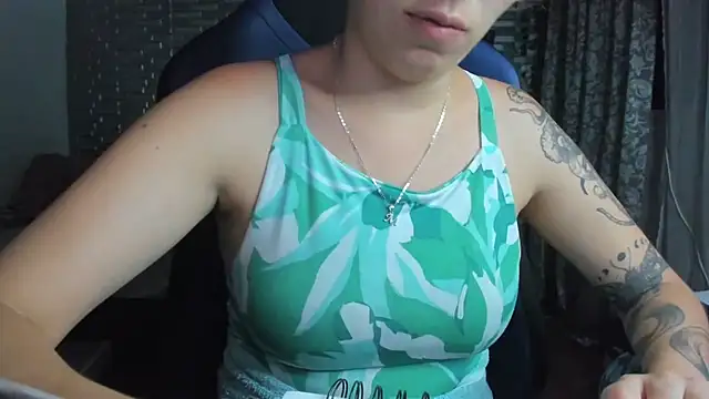 Ginger_Sweetty Adlı Modelin Canlı XXX Sohbeti