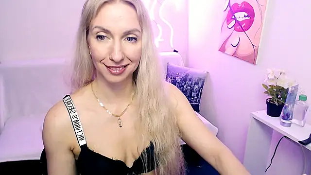 Cute_Smile_Shy Chat XXX in diretta