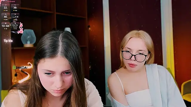 XXX chat uživo modela arianaa_cat